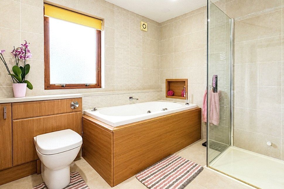 En-Suite 1