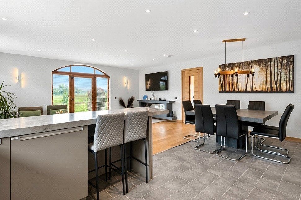 Lounge / Kitchen / Diner