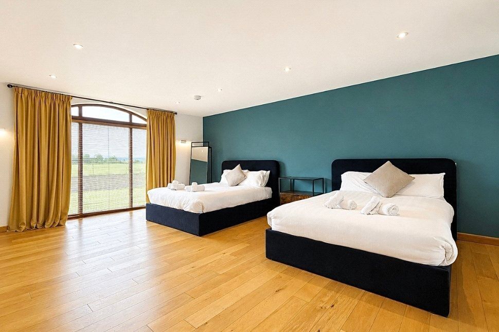 Lounge / Bedroom