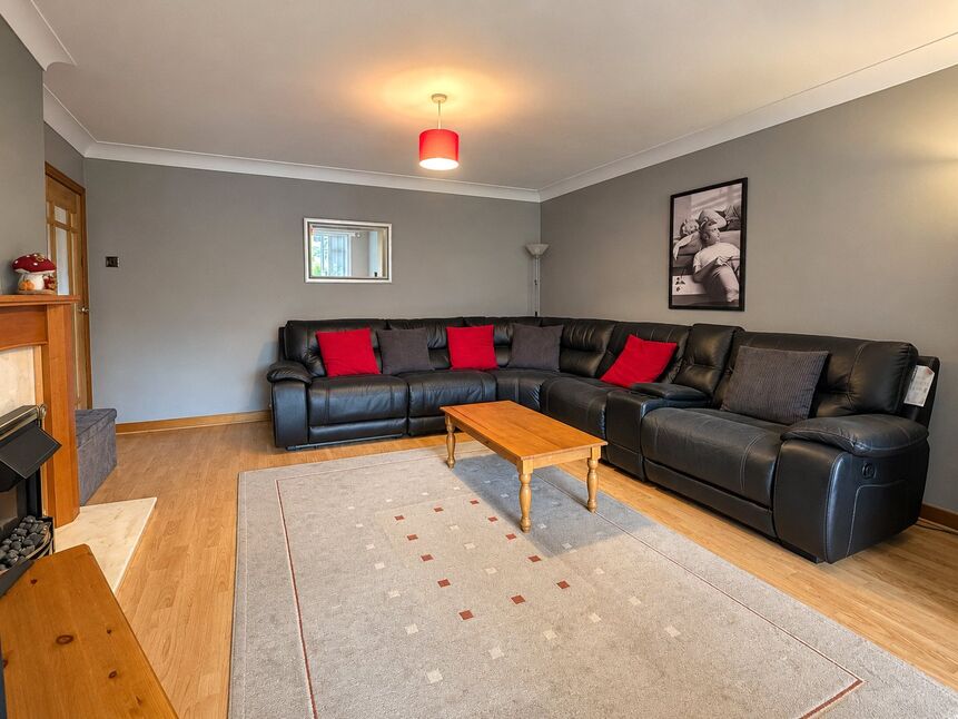 Lounge Dining Room