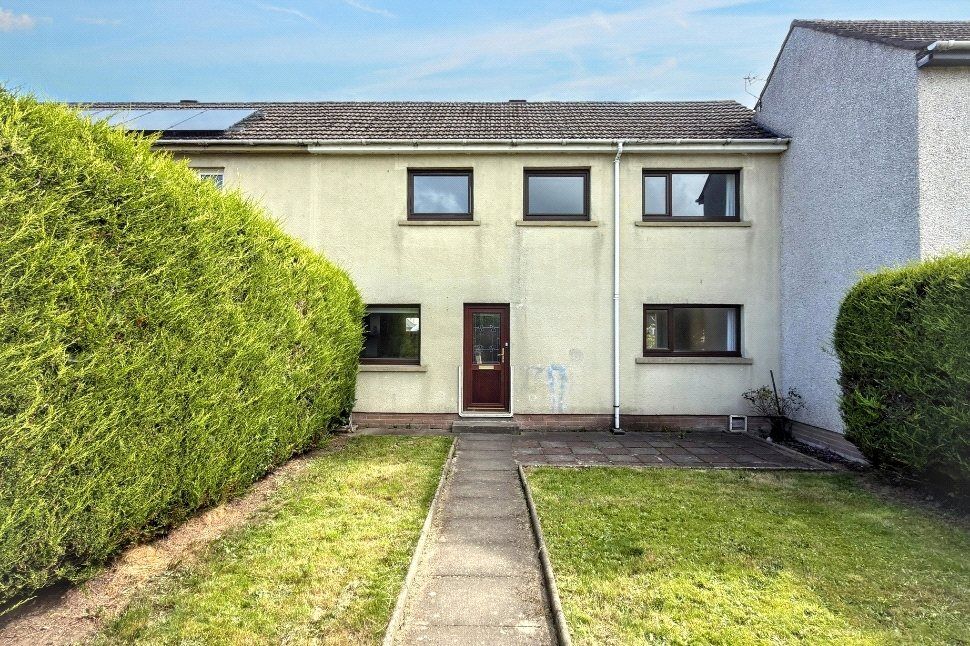 3 bedroom Mid Terrace House for sale