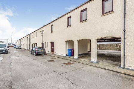 2 bedroom  Flat to rent
