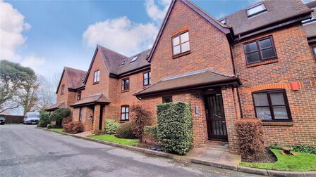Andrews Place, 1 bedroom Flat for sale, &pound;250,000