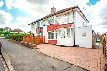 3 bedroom Semi Detached House to rent
