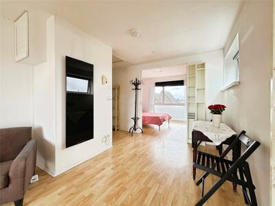 Sunfields Place, 1 bedroom  Flat for sale, £275,000