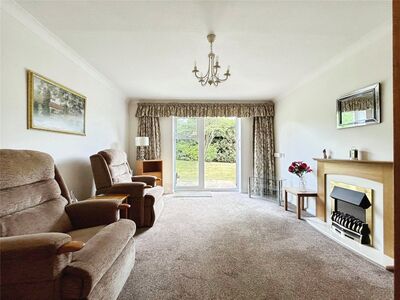 2 bedroom  Flat for sale
