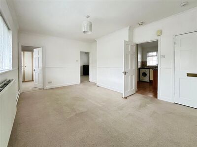 2 bedroom  Flat for sale