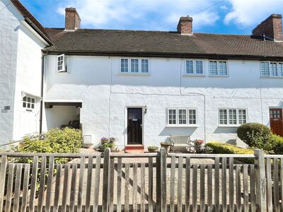 Martin Bowes Road, 3 bedroom Mid Terrace House for sale, £575,000
