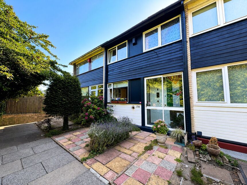 Main image of 3 bedroom Mid Terrace House for sale, Court Road, London, SE9