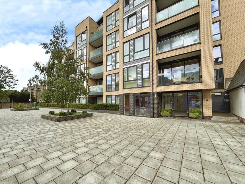 Main image of 1 bedroom Flat for sale, Grove Place, London, SE9
