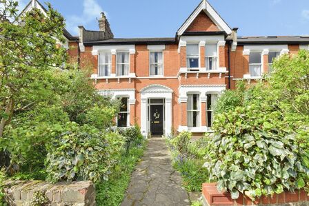Glenhouse Road, 4 bedroom Mid Terrace House for sale, &pound;1,000,000