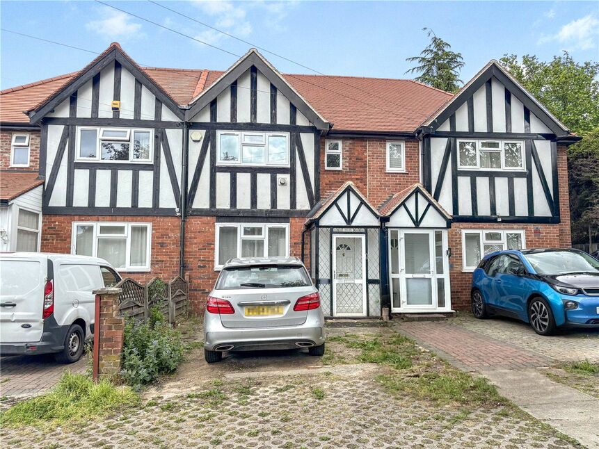 Main image of 3 bedroom Mid Terrace House to rent, Kingsground, London, SE9