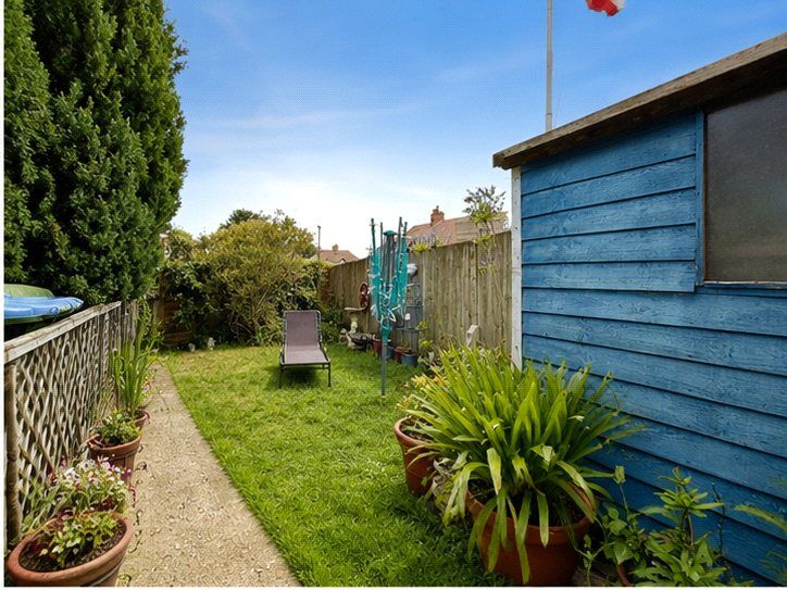 Main image of 3 bedroom Flat for sale, Gregory Crescent, London, SE9