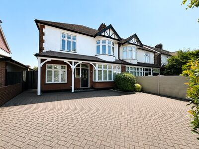 Court Road, 5 bedroom Semi Detached House for sale, &pound;900,000