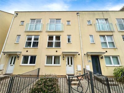 St. Davids Hill, 4 bedroom Mid Terrace House to rent, £3,000 pcm