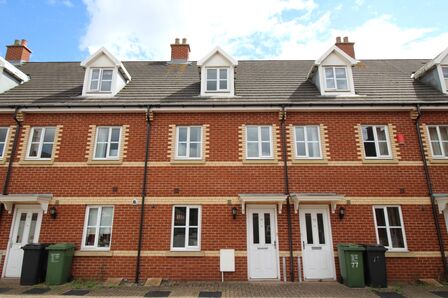Greyfriars Road, 3 bedroom Mid Terrace House to rent, &pound;1,300 pcm