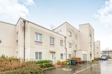 2 bedroom  Flat to rent