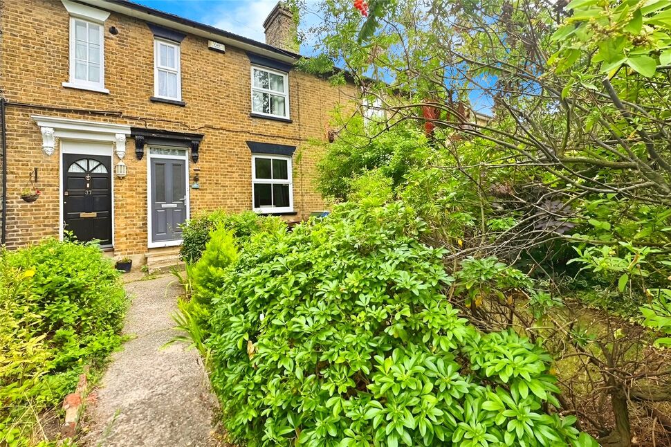 Main image of 3 bedroom Mid Terrace House for sale, Priory Row, Faversham, Kent, ME13