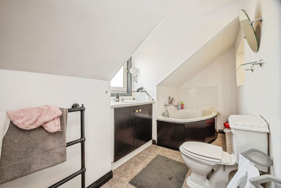 Bathroom / Wc