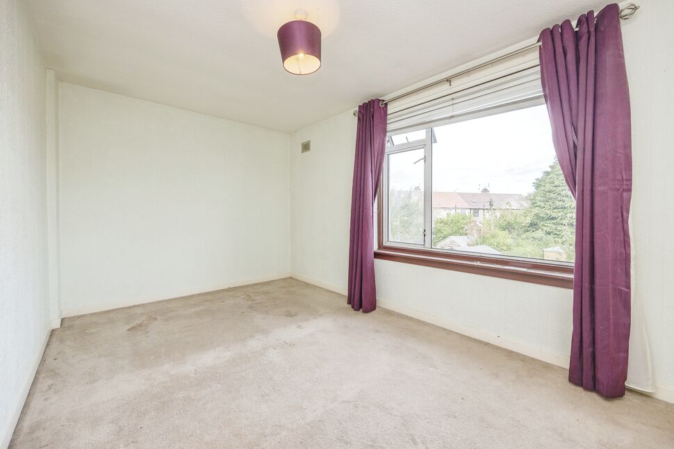 3 bedroom Mid Terrace House for sale, Overton Road, Grangemouth, FK3