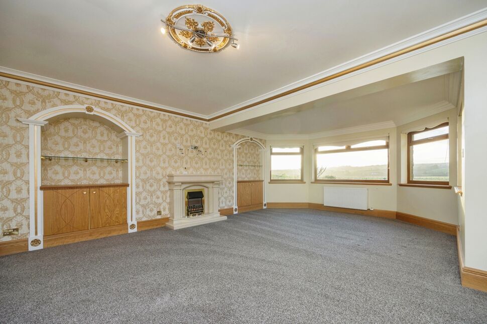 4 bedroom Detached House for sale, Lyoncross, Dennyloanhead, FK4 £445,000