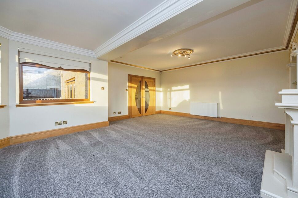 4 bedroom Detached House for sale, Lyoncross, Dennyloanhead, FK4 £445,000