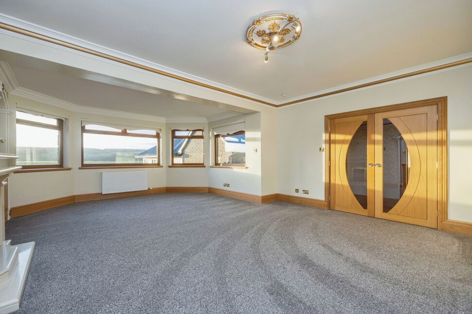 4 bedroom Detached House for sale, Lyoncross, Dennyloanhead, FK4 £445,000