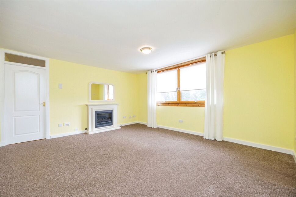 1 bedroom Flat for sale, Paterson Tower, Seaton Place, FK1 £69,000