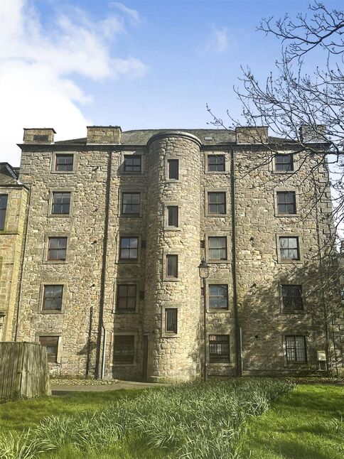 1 bedroom  Flat to rent