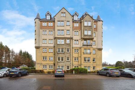 Eagles View, 2 bedroom  Flat for sale, £180,000