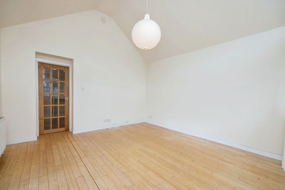 2 bedroom Semi Detached Bungalow for sale, Spottiswoode Gardens, Mid