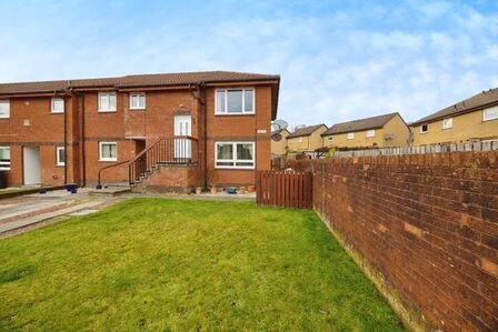 Falcon Brae, 2 bedroom  Flat for sale, £139,995