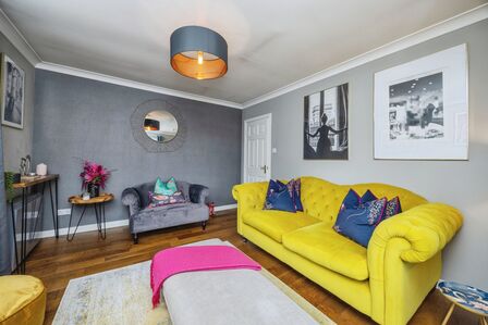 2 bedroom  Flat for sale