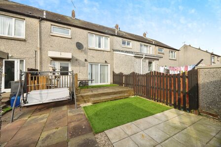3 bedroom Mid Terrace House for sale