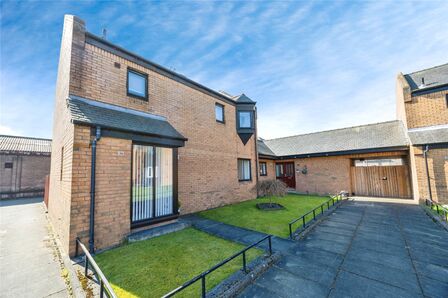 3 bedroom End Terrace House for sale