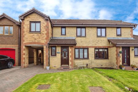 Hope Park Gardens, 4 bedroom Semi Detached House for sale, £270,000