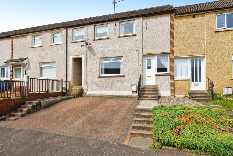 4 bedroom Mid Terrace House for sale
