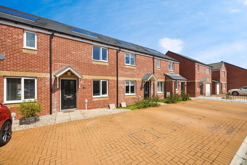Main image of 2 bedroom Mid Terrace House for sale, Forth Wynd, Falkirk, Stirlingshire, FK2