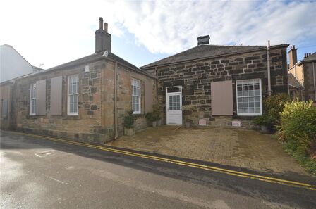 2 bedroom End Terrace House for sale