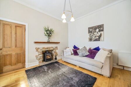 Park Terrace, 3 bedroom Semi Detached House for sale, £236,000