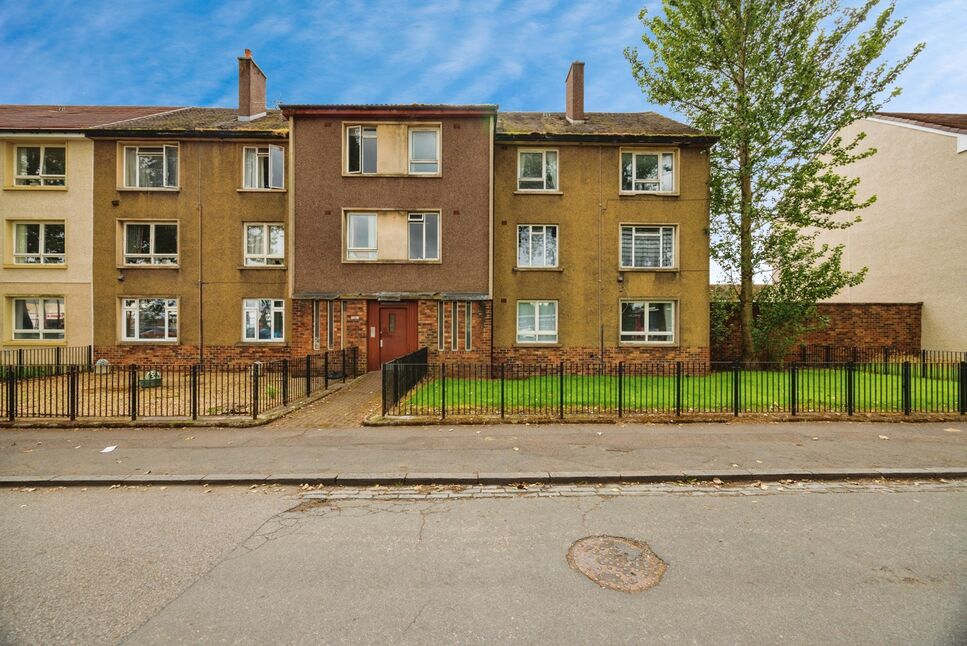 3 bedroom  Flat for sale