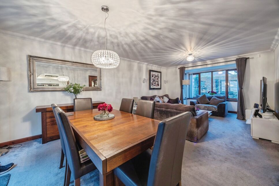 Sitting / Dining Room