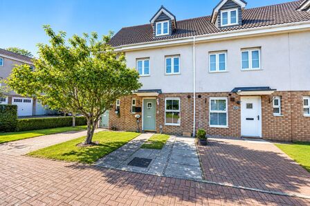 3 bedroom Mid Terrace House for sale