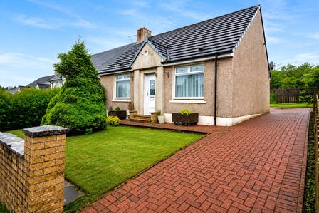 2 bedroom Semi Detached Bungalow for sale