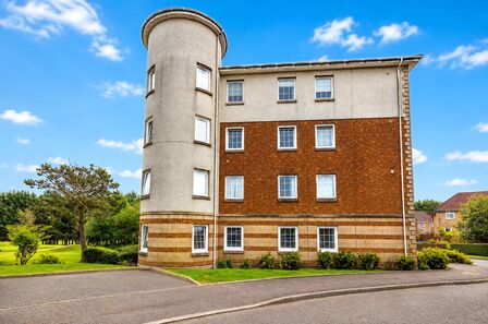 3 bedroom Flat for sale