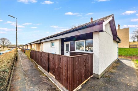 Strathlogie, 1 bedroom End Terrace Bungalow for sale, &pound;85,000