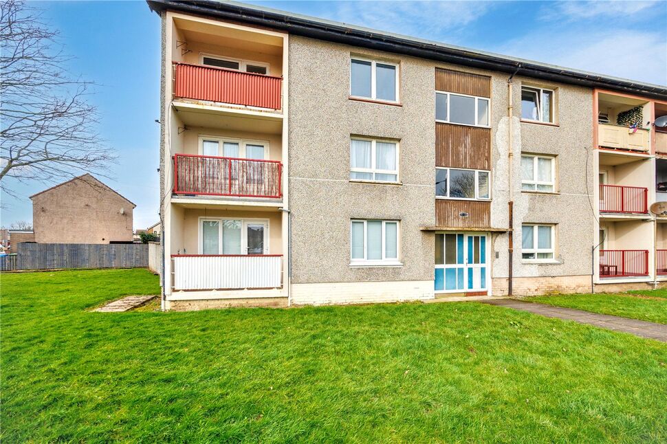 2 bedroom Flat for sale