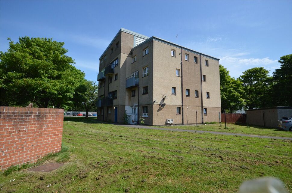 Main image of 2 bedroom Flat for sale, Kersiebank Avenue, Grangemouth, Stirlingshire, FK3