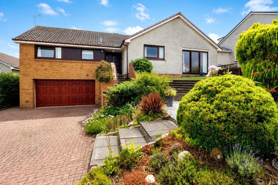 Main image of 4 bedroom Detached Bungalow for sale, Comyn Drive, Wallacestone, Stirlingshire, FK2