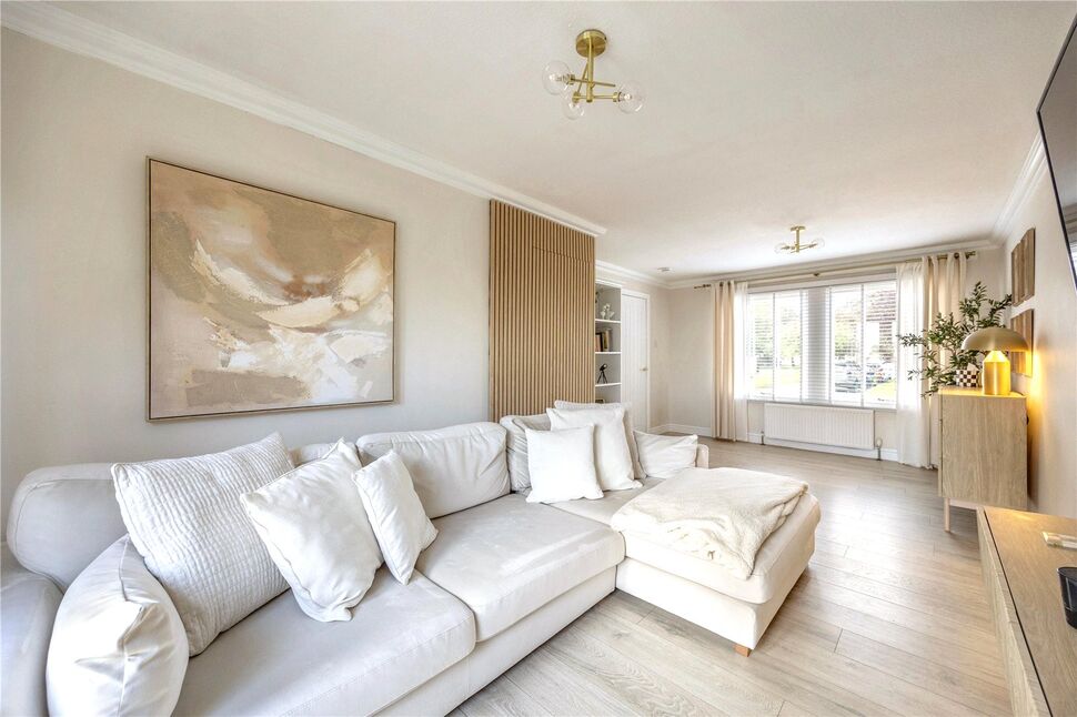 Lounge / Dining Room
